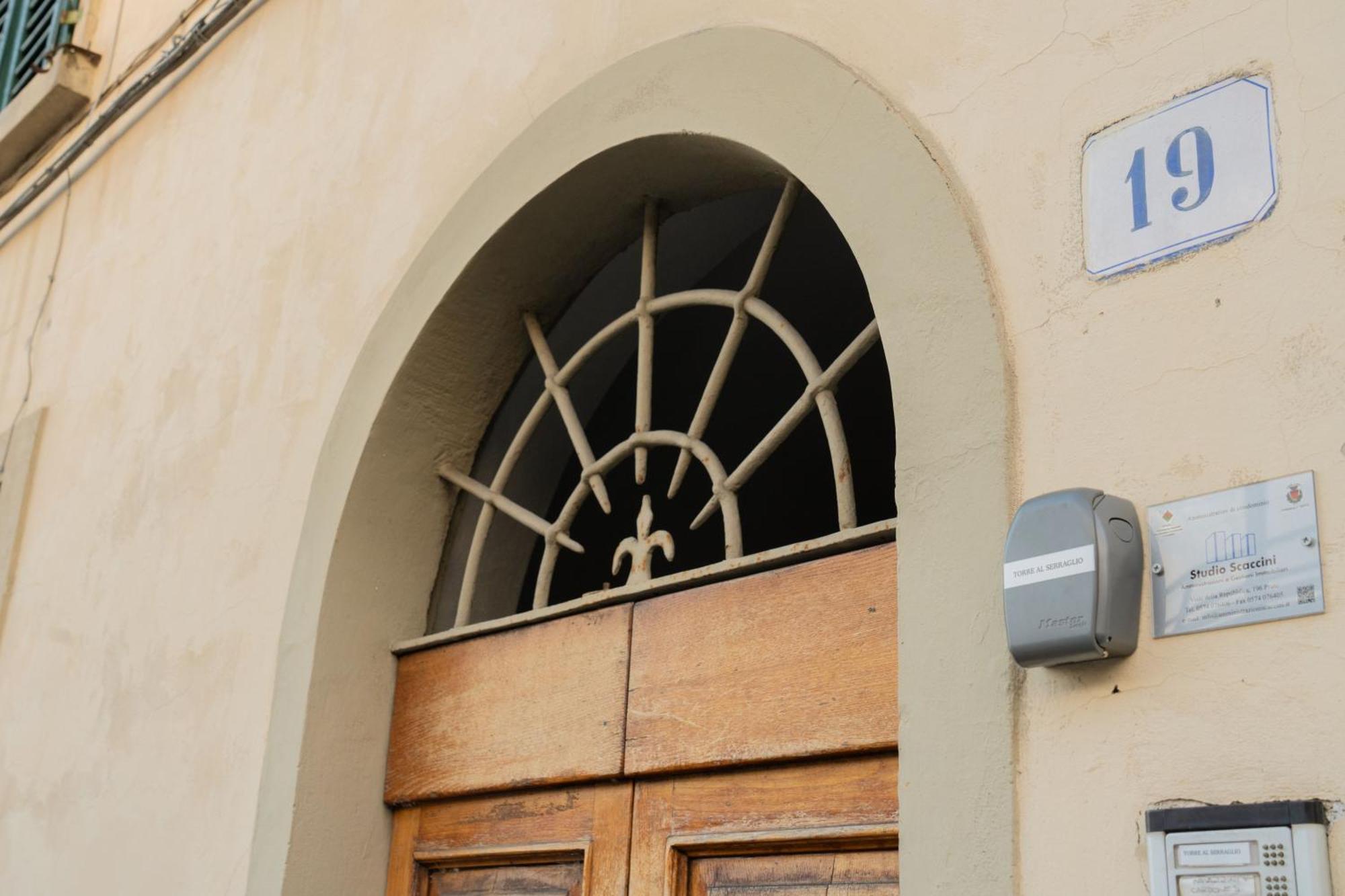 Torre Al Serraglio プラート エクステリア 写真